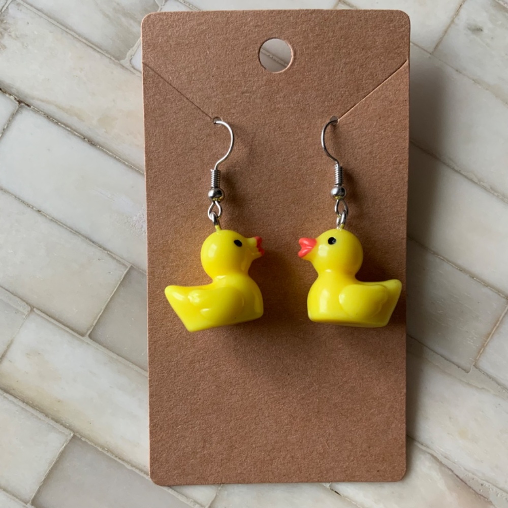 Japanese Anime Yellow T-shirt size 3XL (fits XL) & Handmade Duck Earrings - Picture 12 of 16